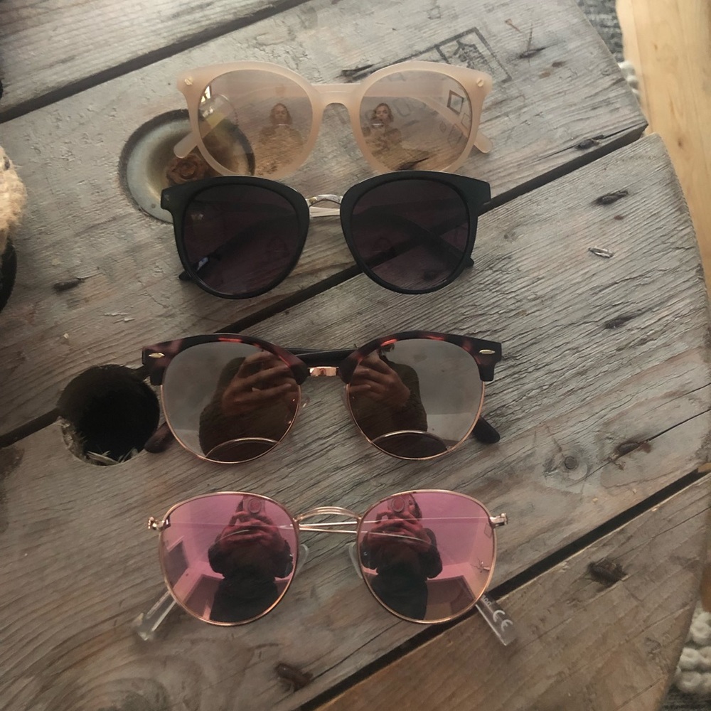 Sunglasses (lot of 4)